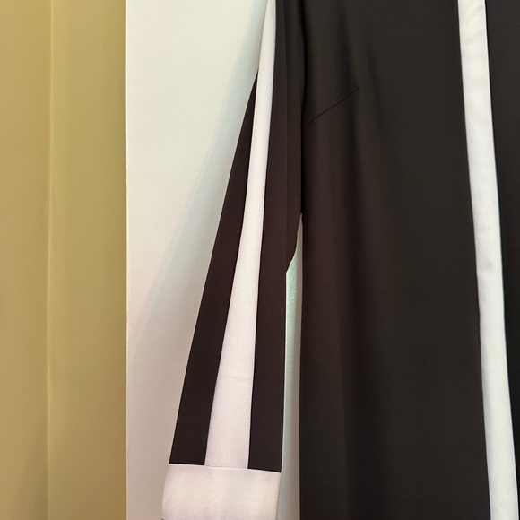 Black midi length polyester pullover dress - Picture 3 of 3